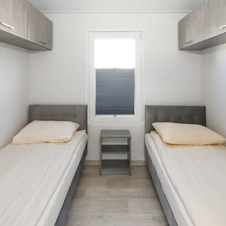 Курортный комплекс Golden &