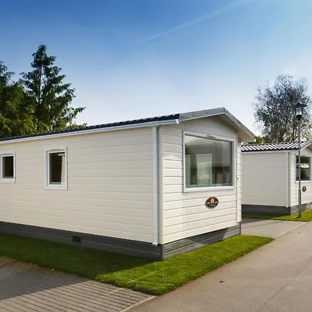 Golden & Курортный комплекс Лазы