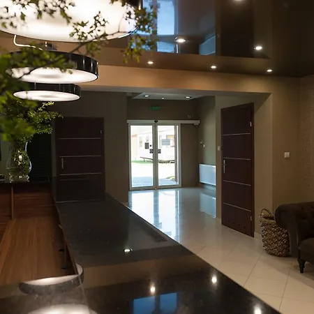 Golden & Resort Łazy