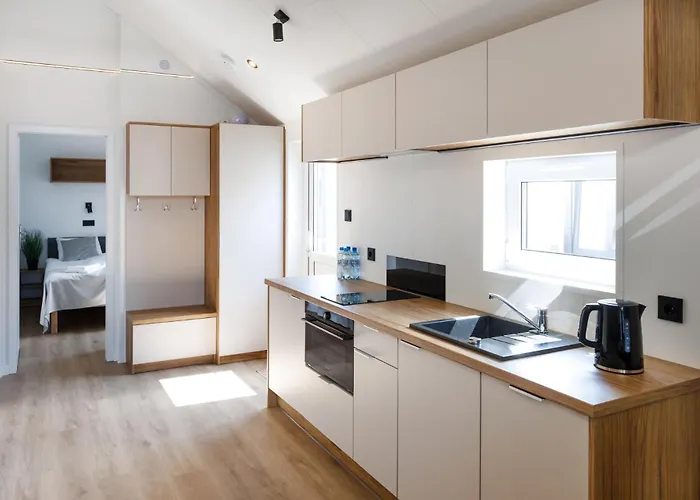 Golden & Resort Lazy (West Pomeranian)