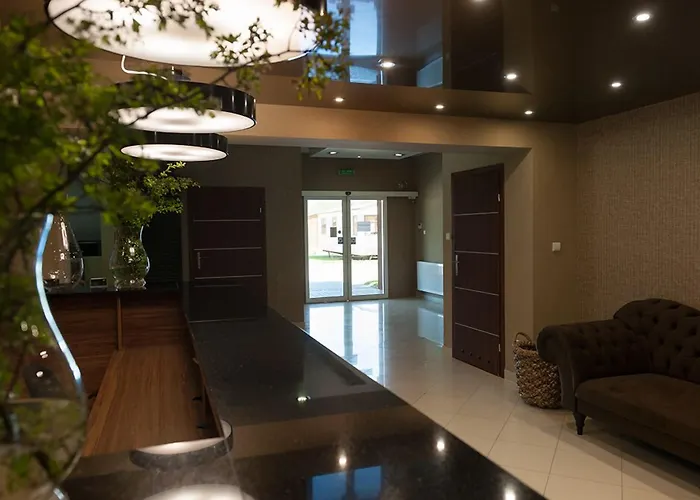 Golden & Resort Łazy